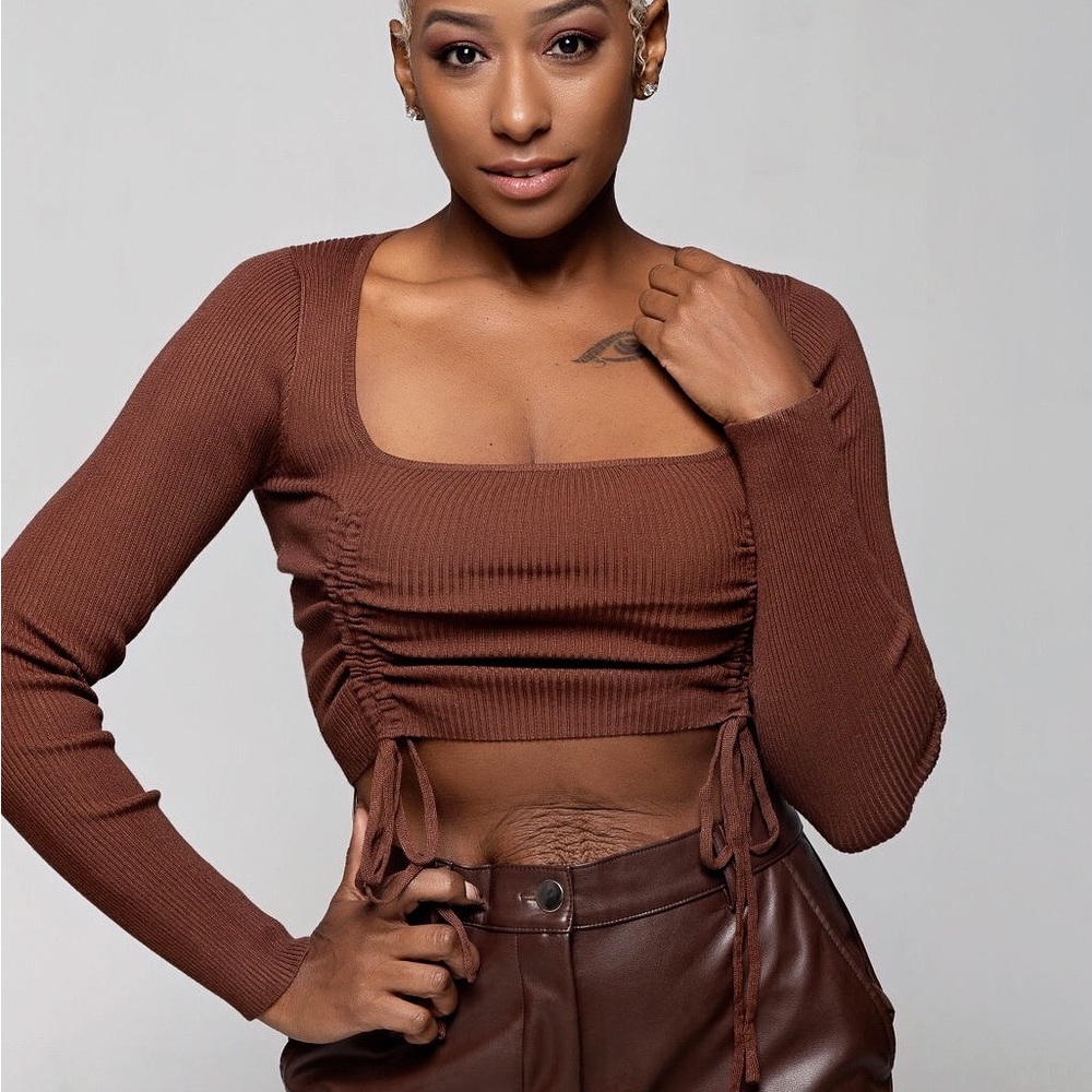 “Treat Me” sweater in Brown